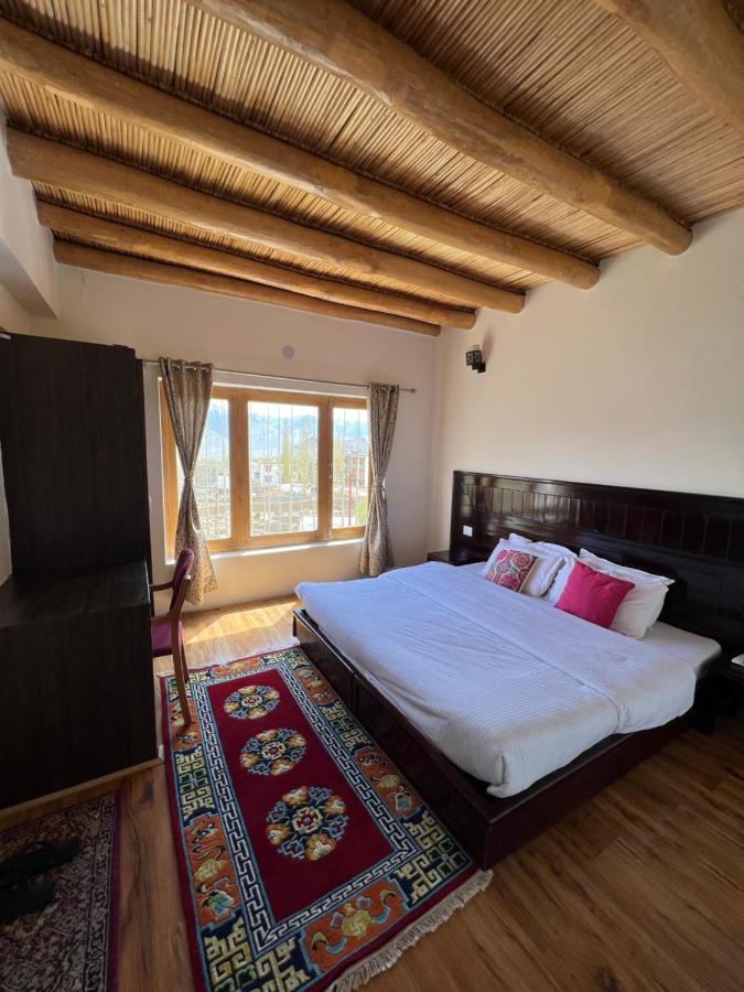 Heschuk Guest House เลห์ ภายนอก รูปภาพ