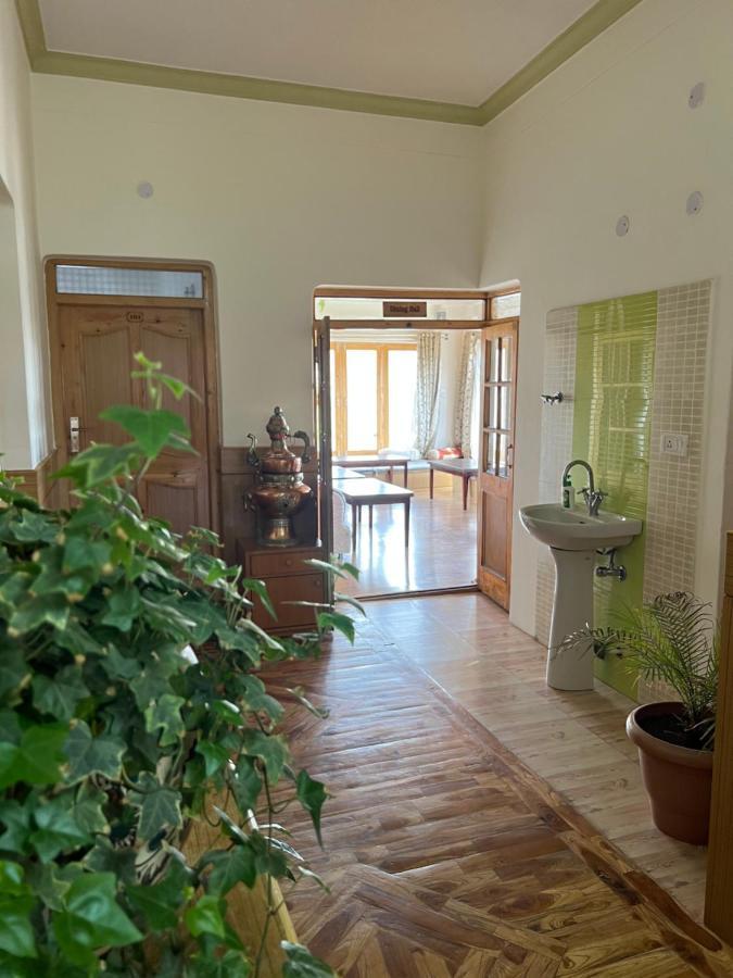 Heschuk Guest House เลห์ ภายนอก รูปภาพ
