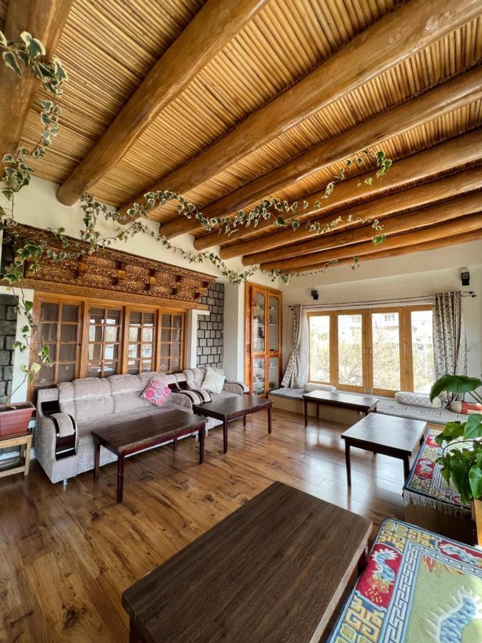 Heschuk Guest House เลห์ ภายนอก รูปภาพ