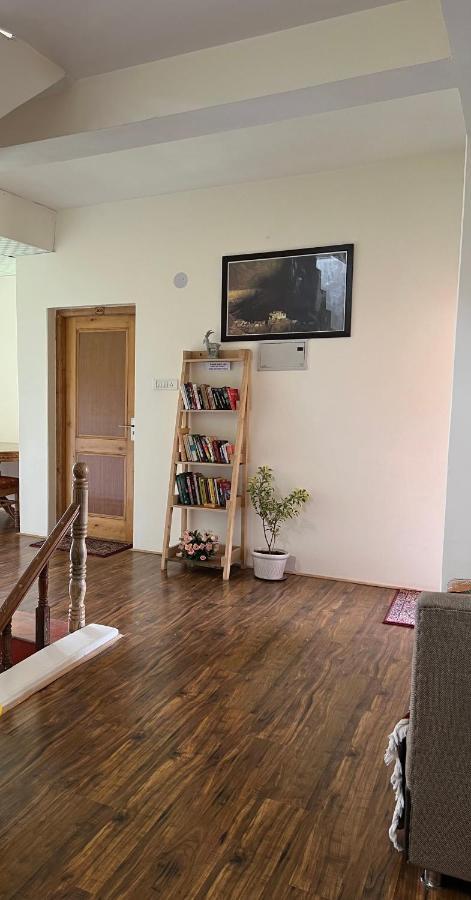 Heschuk Guest House เลห์ ภายนอก รูปภาพ