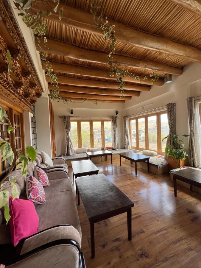 Heschuk Guest House เลห์ ภายนอก รูปภาพ