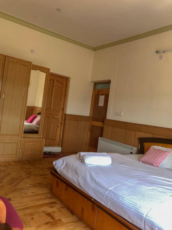 Heschuk Guest House เลห์ ภายนอก รูปภาพ