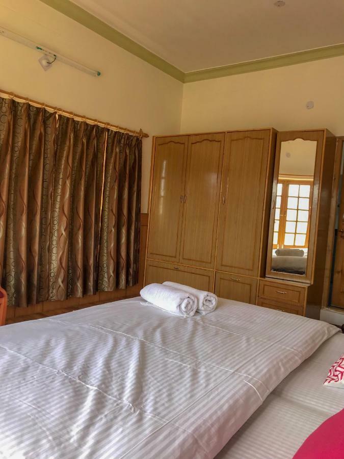 Heschuk Guest House เลห์ ภายนอก รูปภาพ