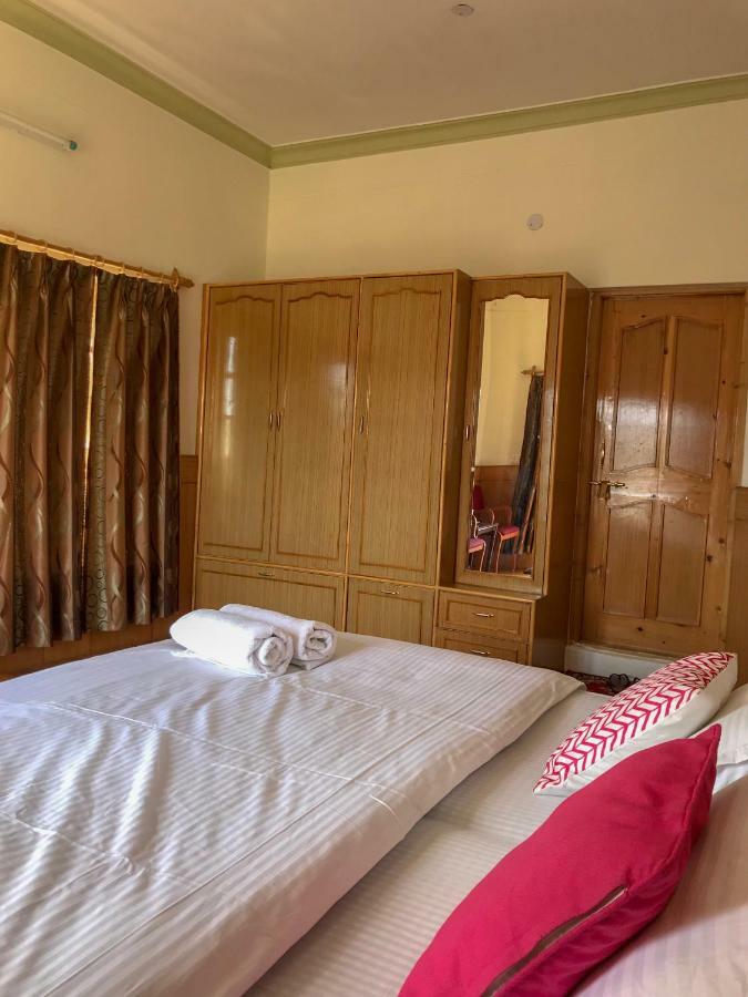 Heschuk Guest House เลห์ ภายนอก รูปภาพ